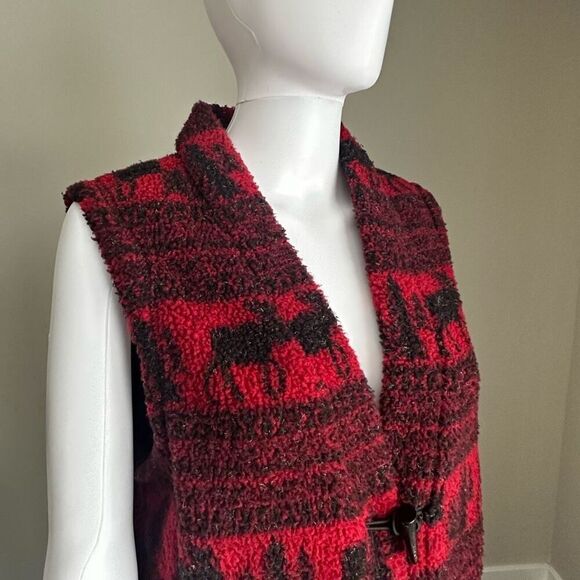 Vintage Woolrich CabinCore  Red + Black Winter Print Fleece Vest Toggle Closure - Picture 4 of 8